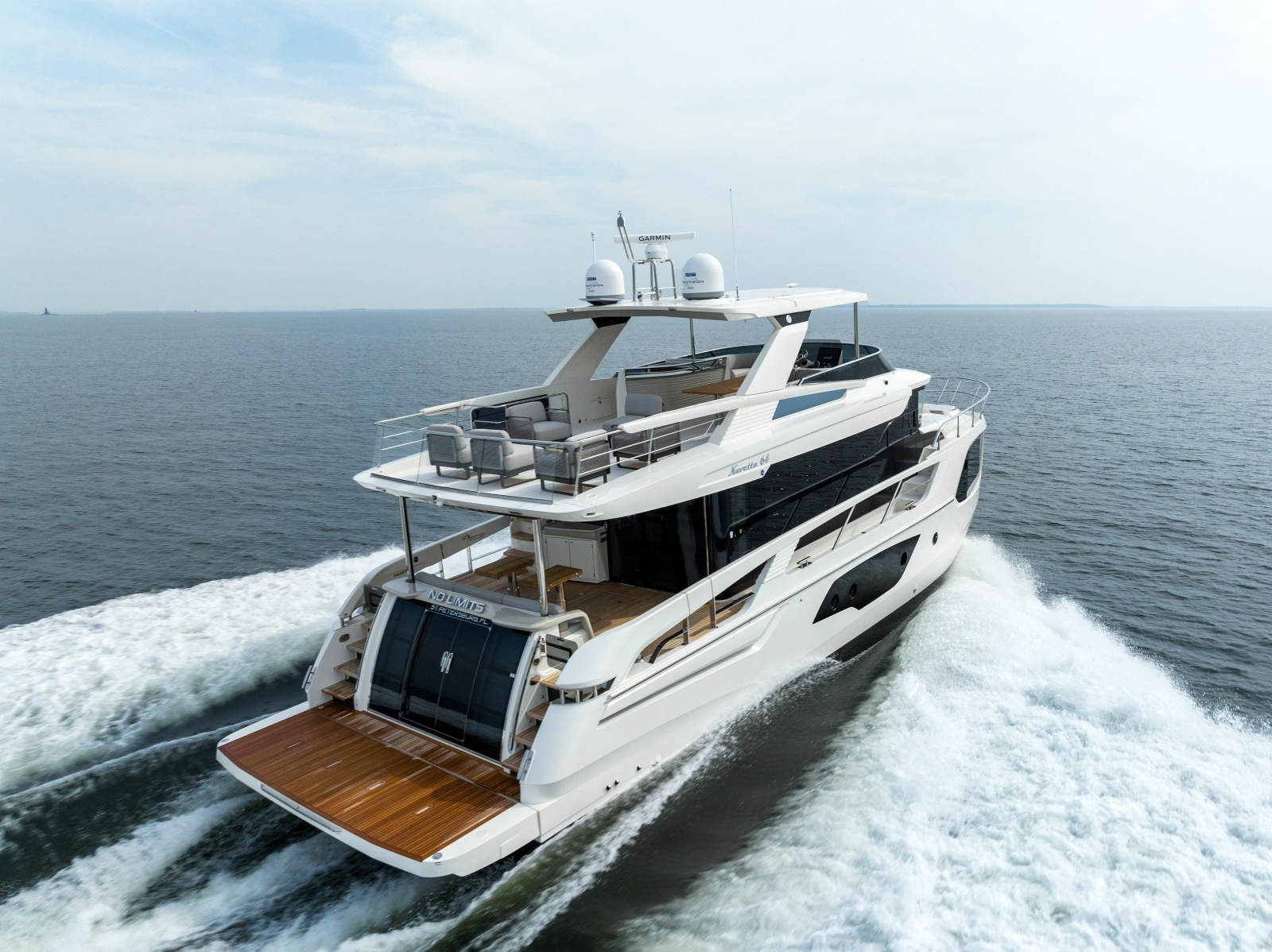 64ft Absolute Yacht For Sale
