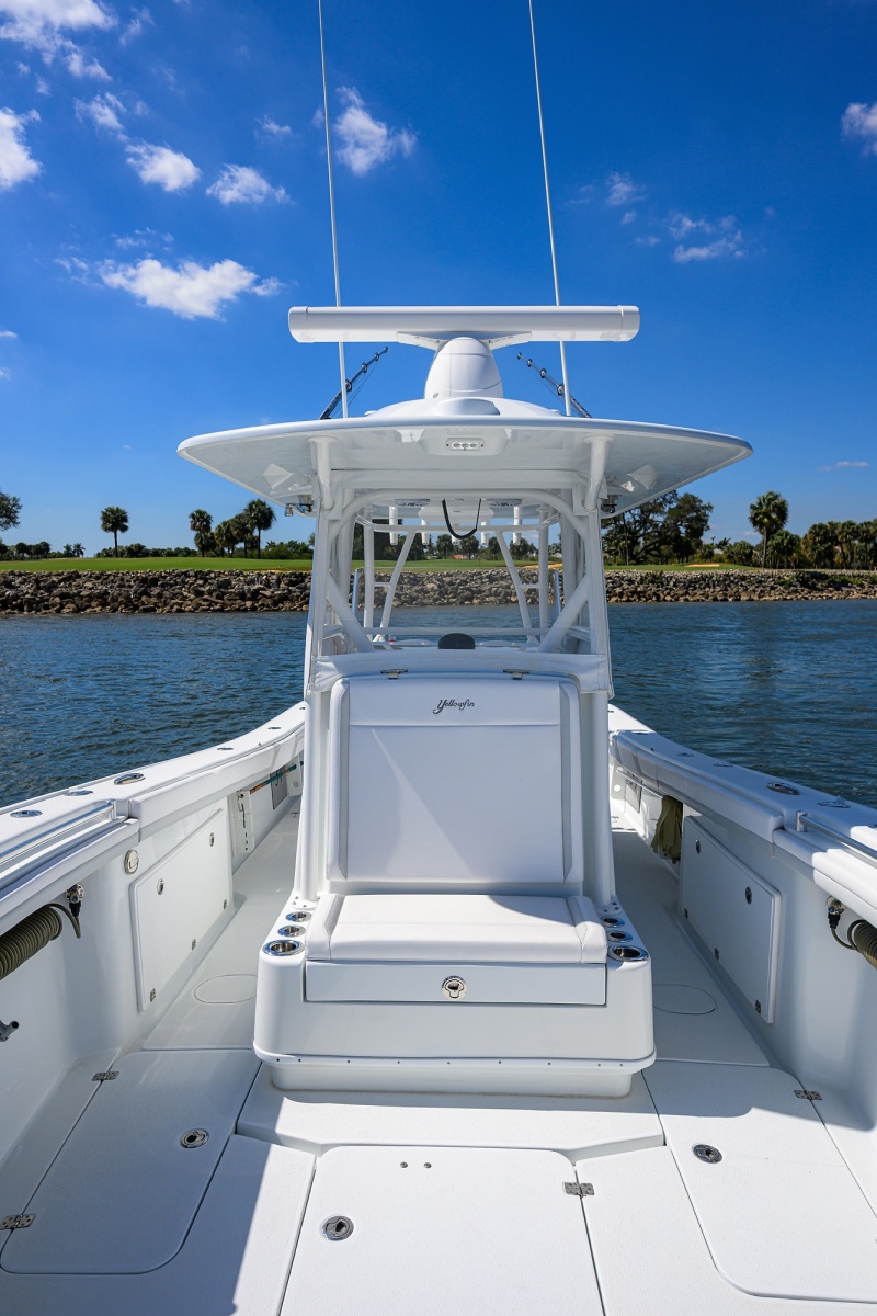 34' 2023 Yellowfin 34 Offshore