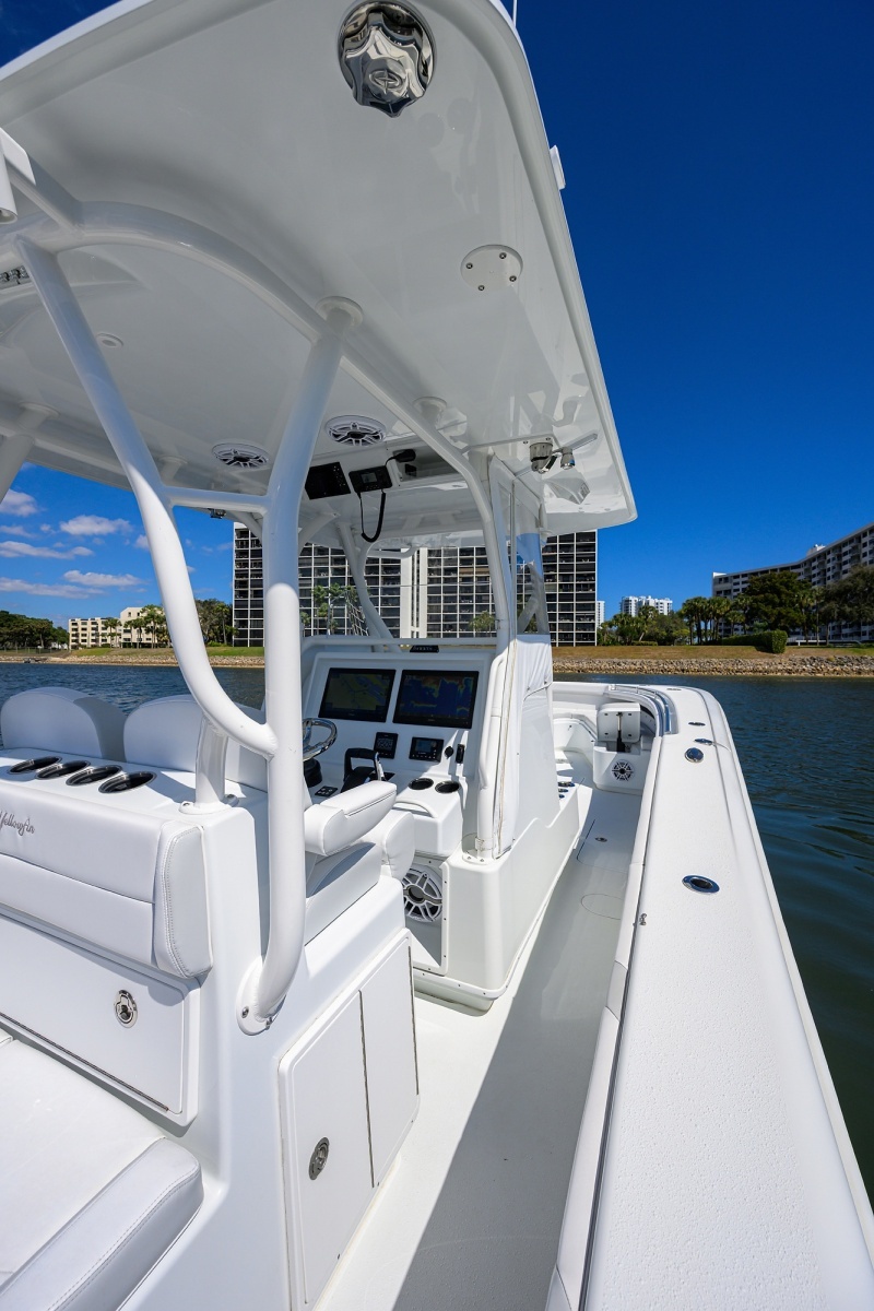 34ft Yellowfin Yacht For Sale