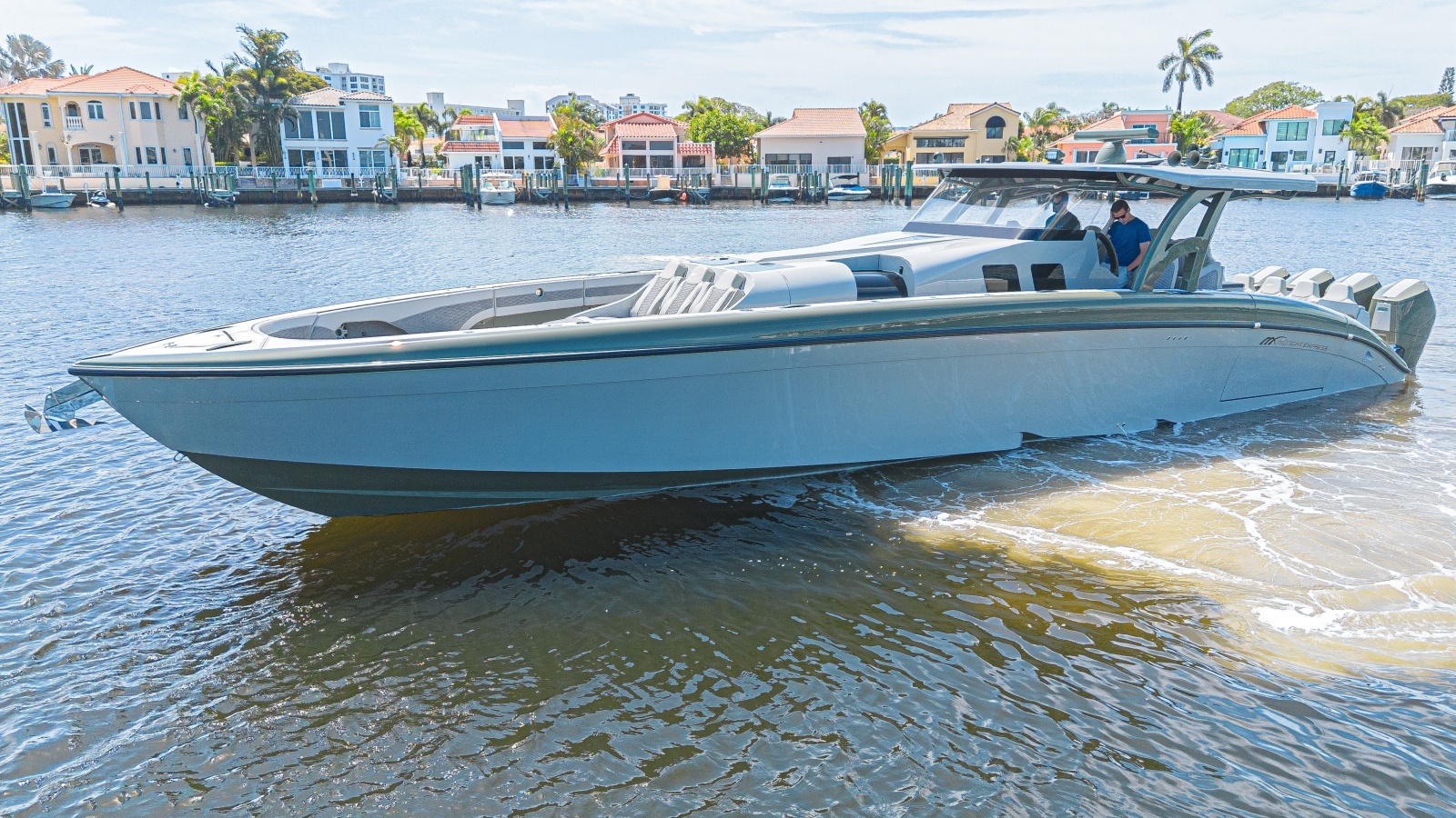 2025 Midnight Express 52 Vitesse photo 3