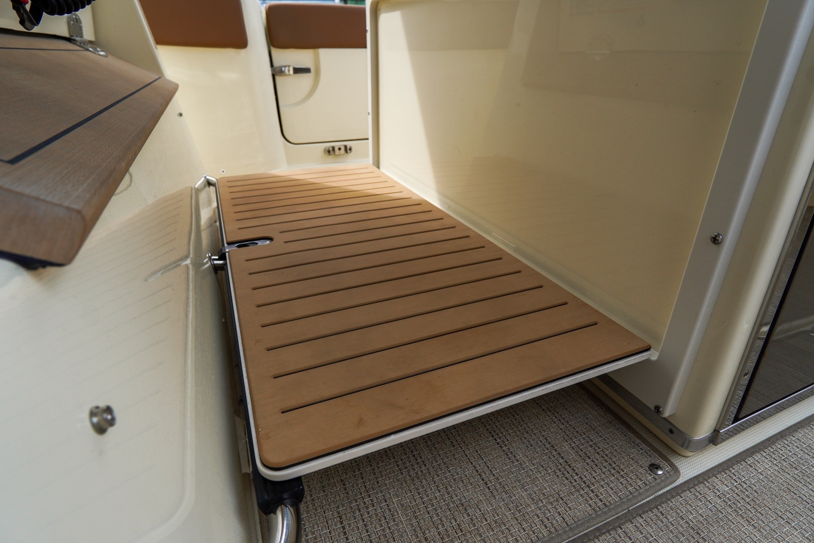 31ft Chris Craft Yacht For Sale