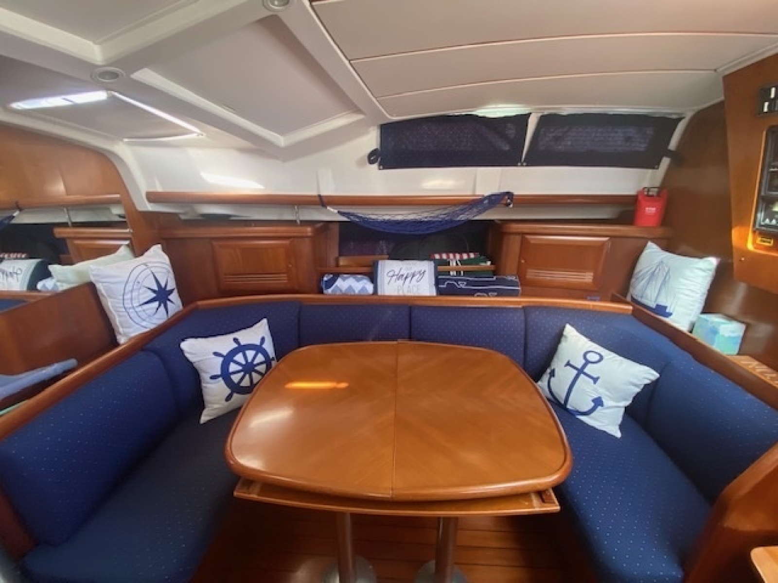 Gemini s Escape II 42ft Beneteau Yacht For Sale