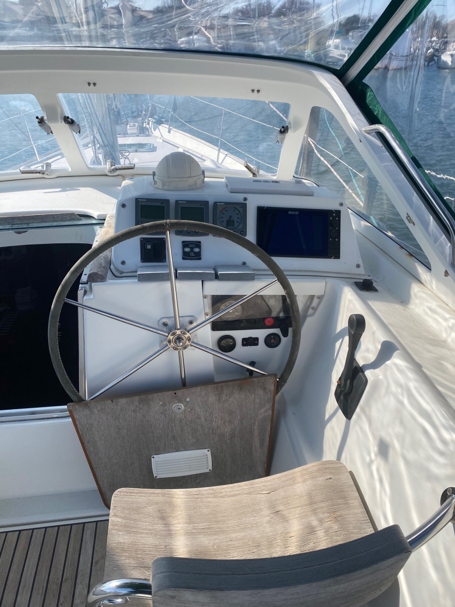Gemini s Escape II 42ft Beneteau Yacht For Sale