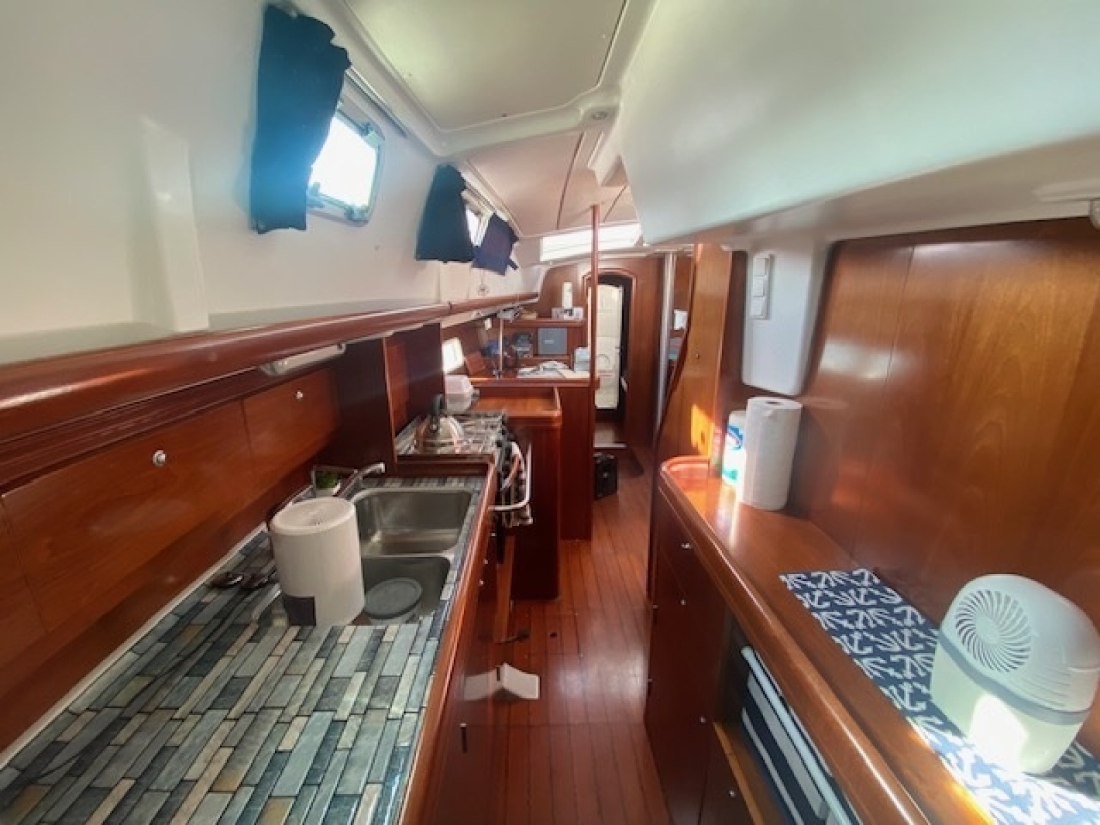 Gemini s Escape II 42ft Beneteau Yacht For Sale