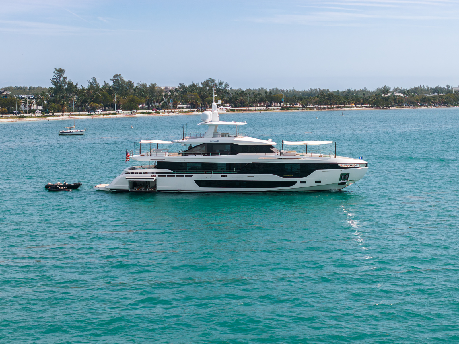 118ft Azimut Yacht For Sale