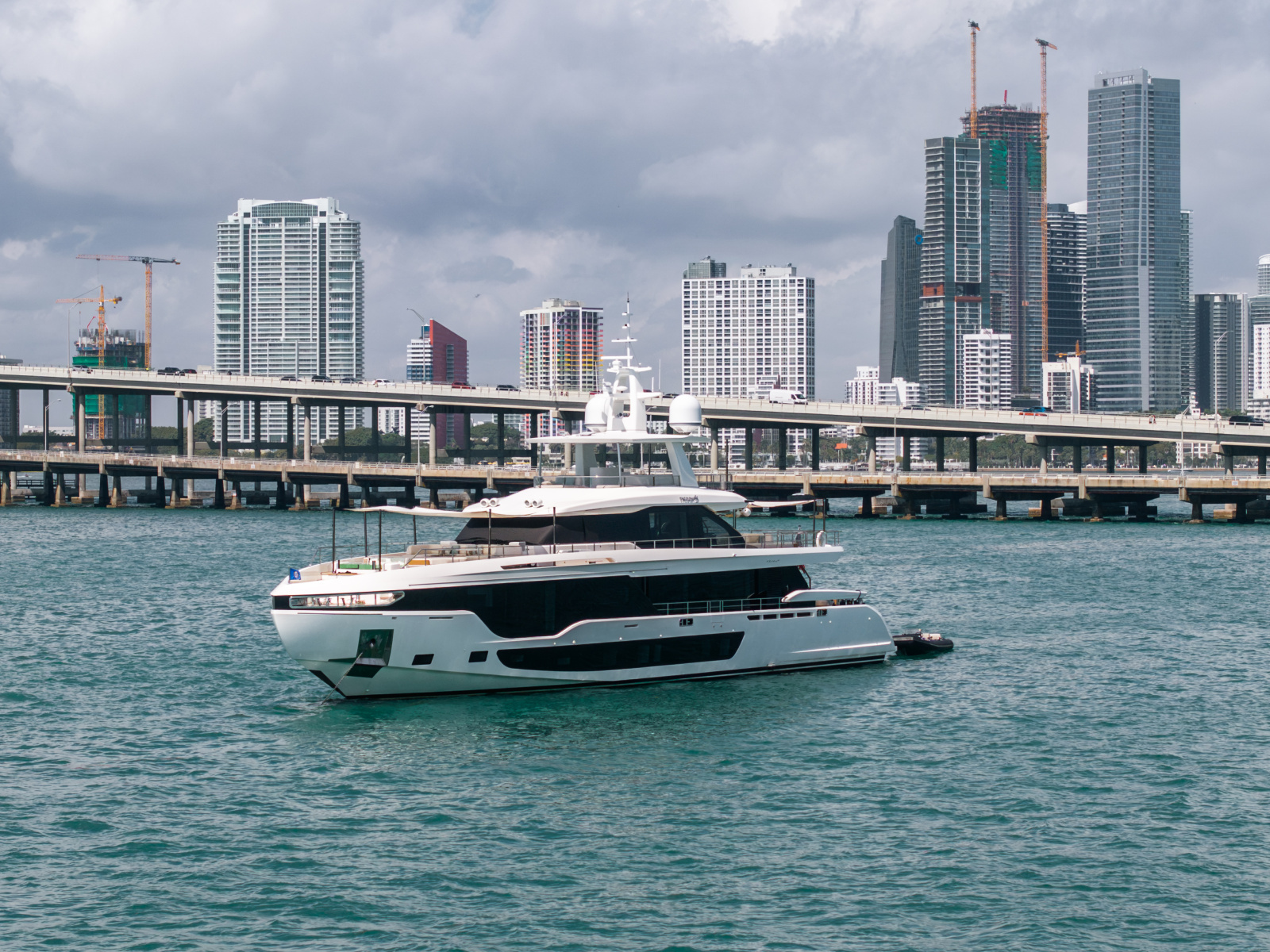 118ft Azimut Yacht For Sale