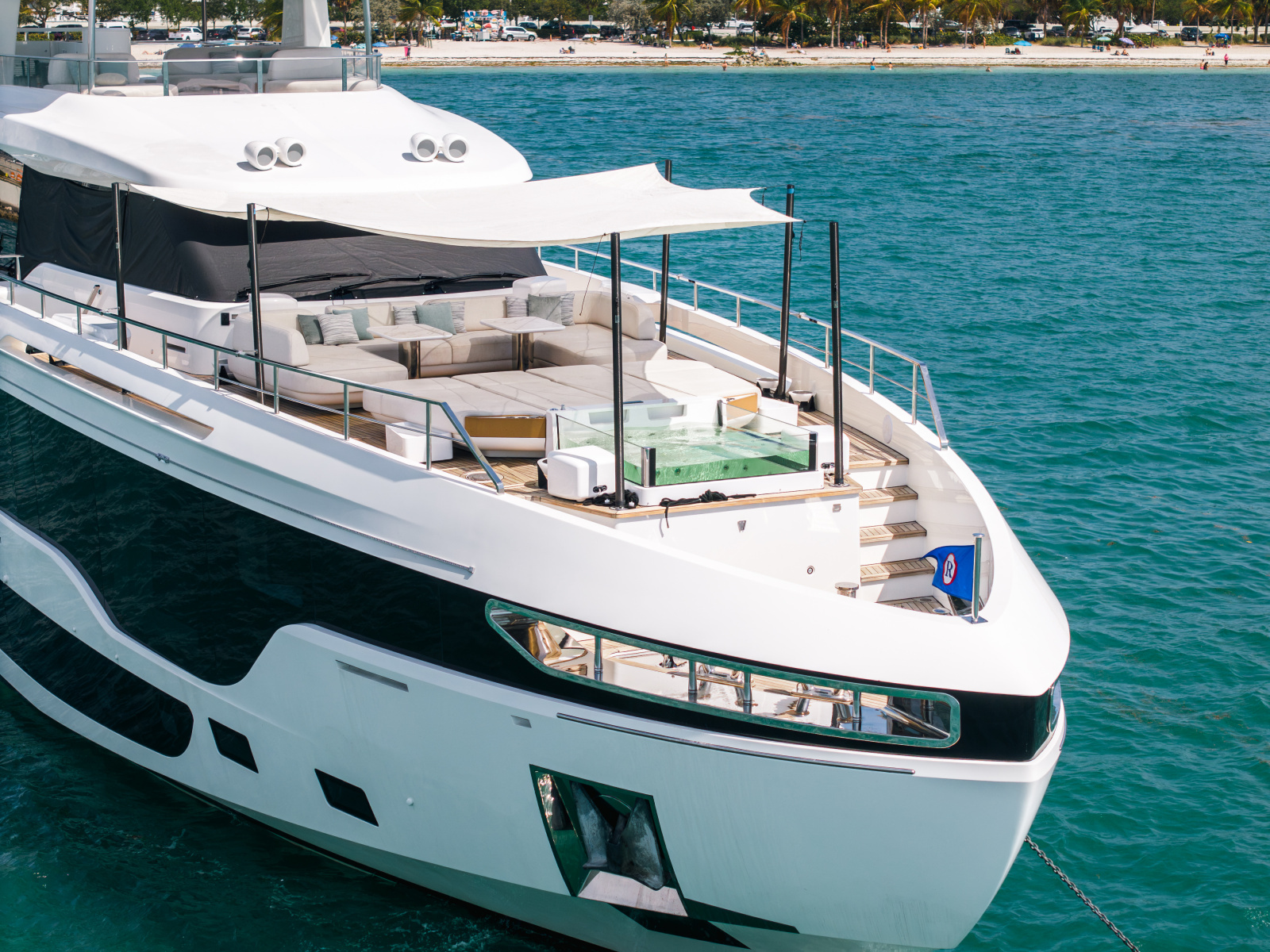 118ft Azimut Yacht For Sale