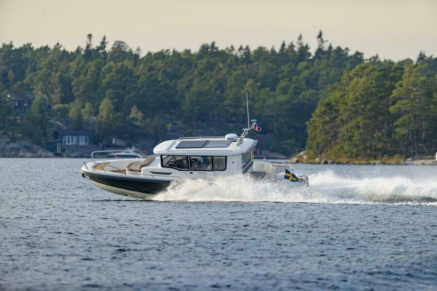 30ft Nimbus Yacht For Sale