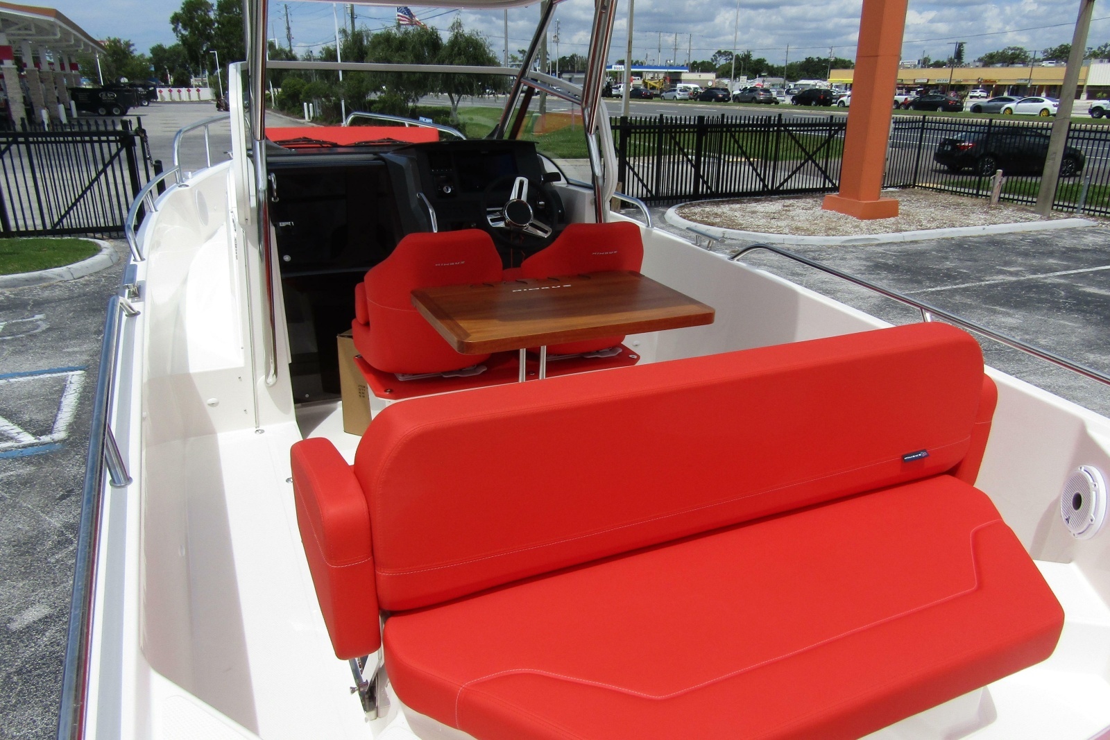 26ft Nimbus Yacht For Sale