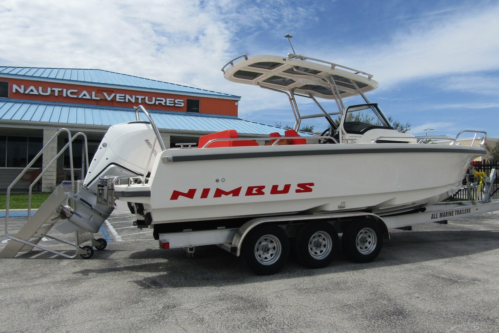 26ft Nimbus Yacht For Sale