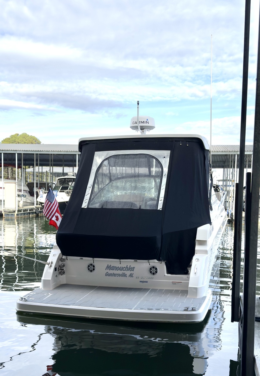 33' 2020 Regal 33 Express