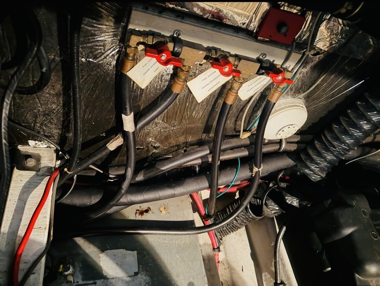 27' 1992 Tiara Yachts 270 Sport