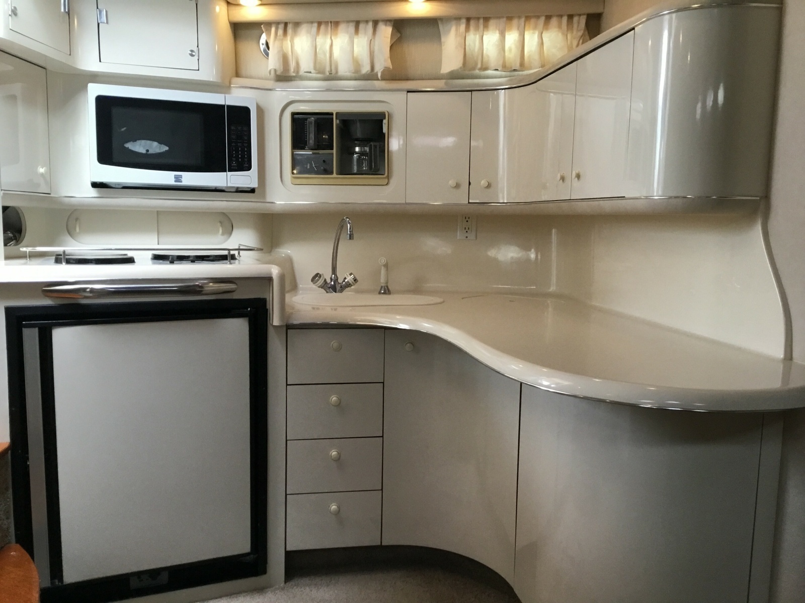 Never Enough 37ft Sea Ray Yacht For Sale