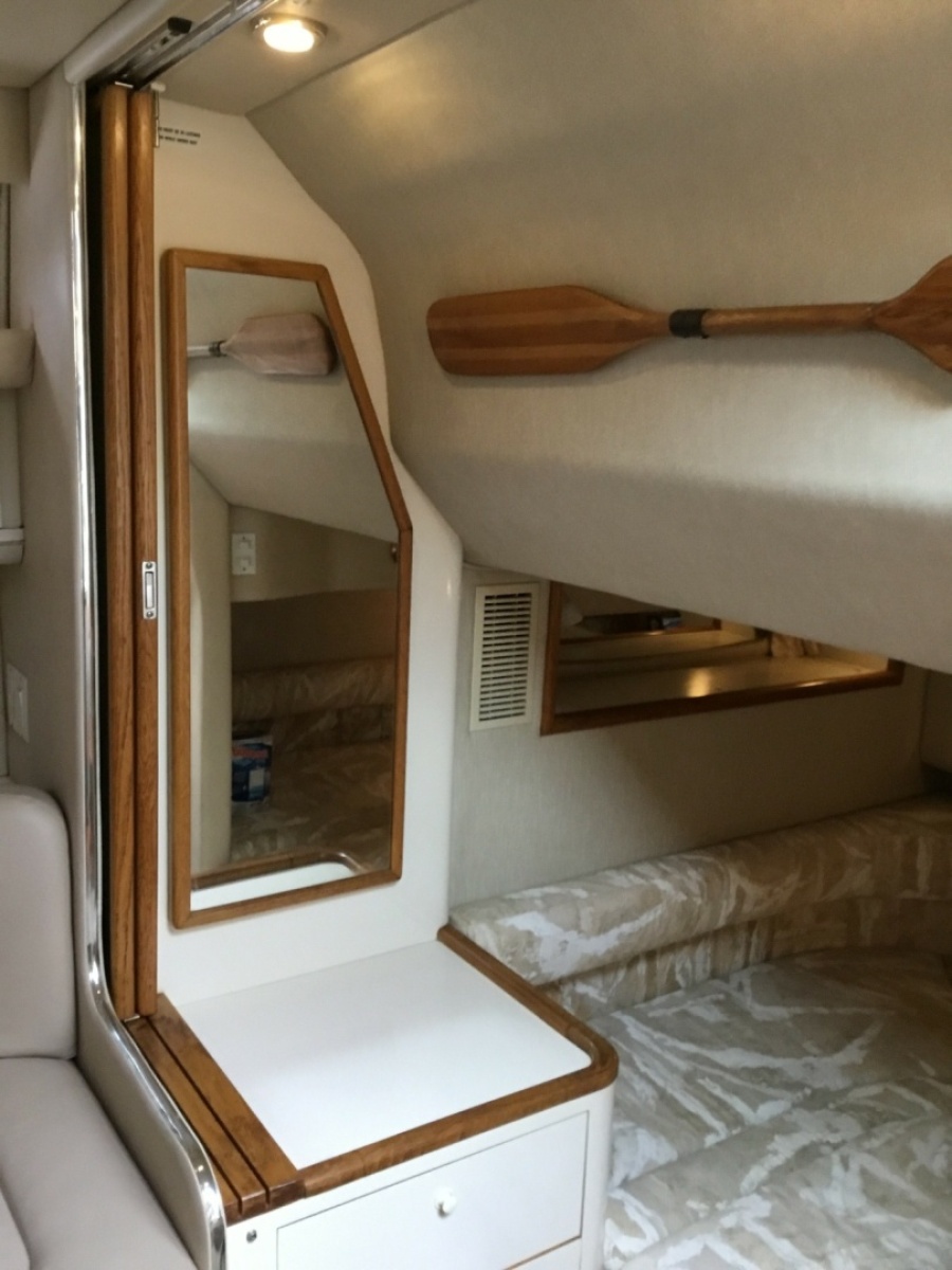 37' 1995 Sea Ray Sun Dancer 370