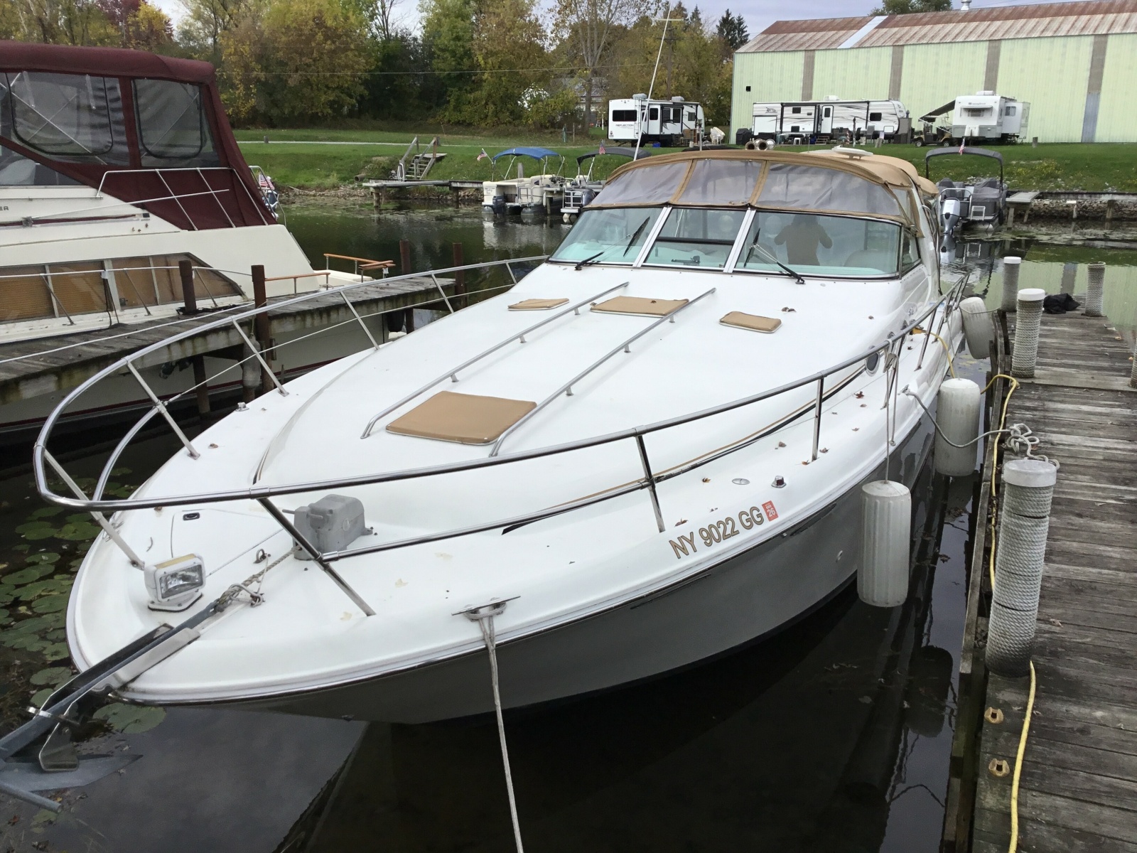 37' 1995 Sea Ray Sun Dancer 370