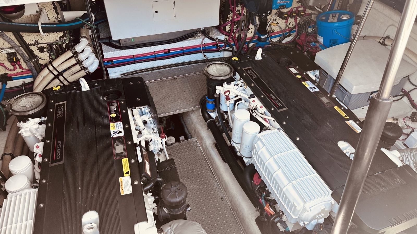 2012 Formula 45 Yacht