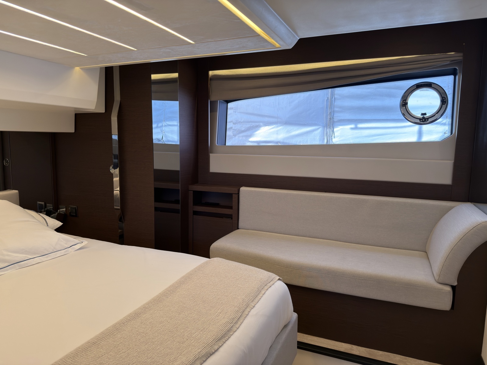 52ft Prestige Yacht For Sale