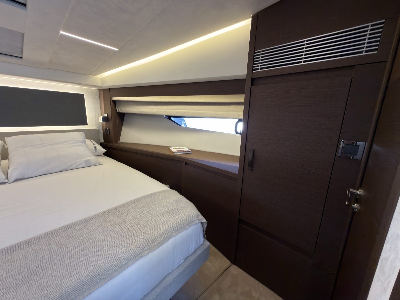 52ft Prestige Yacht For Sale