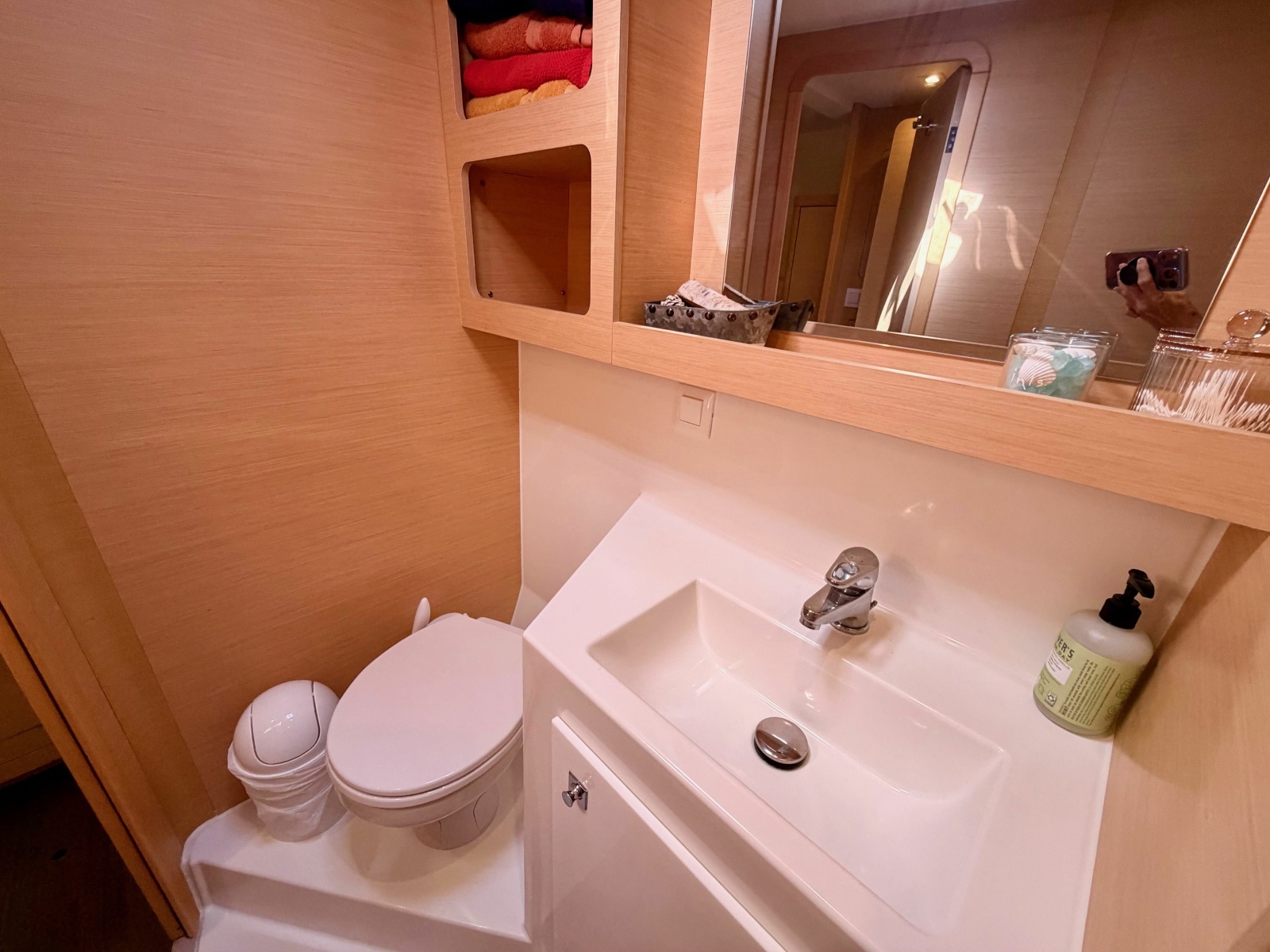 Owners Version 42ft Lagoon Yacht For Sale