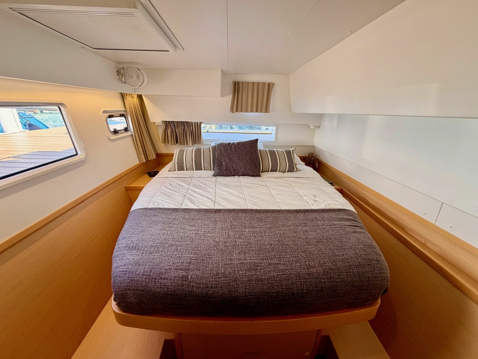 Owners Version 42ft Lagoon Yacht For Sale