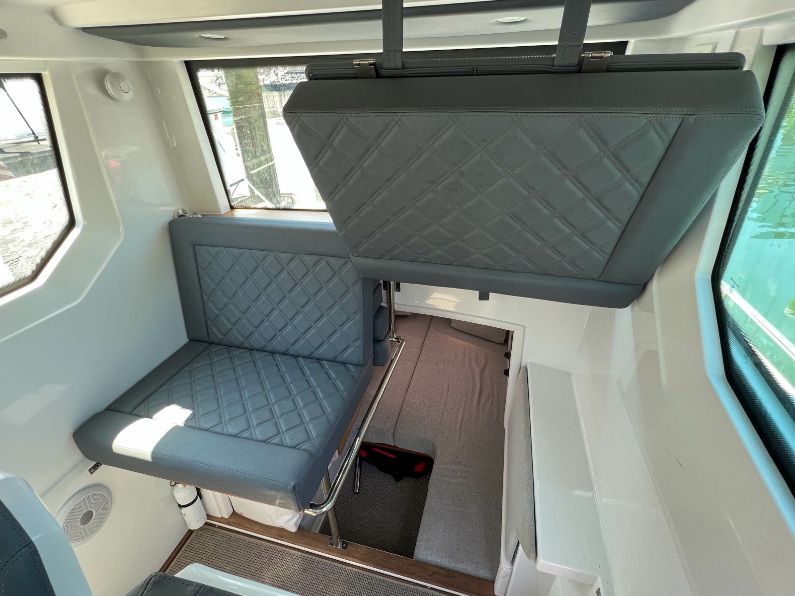 28' 2020 Axopar 28 Cabin