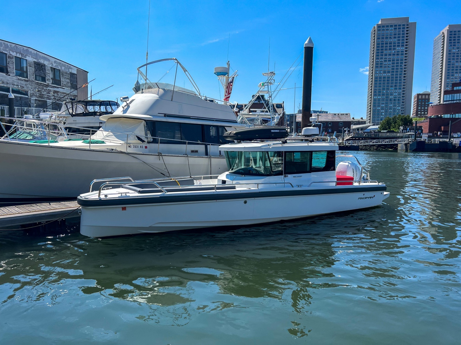 Dasmas 28ft Axopar Yacht For Sale