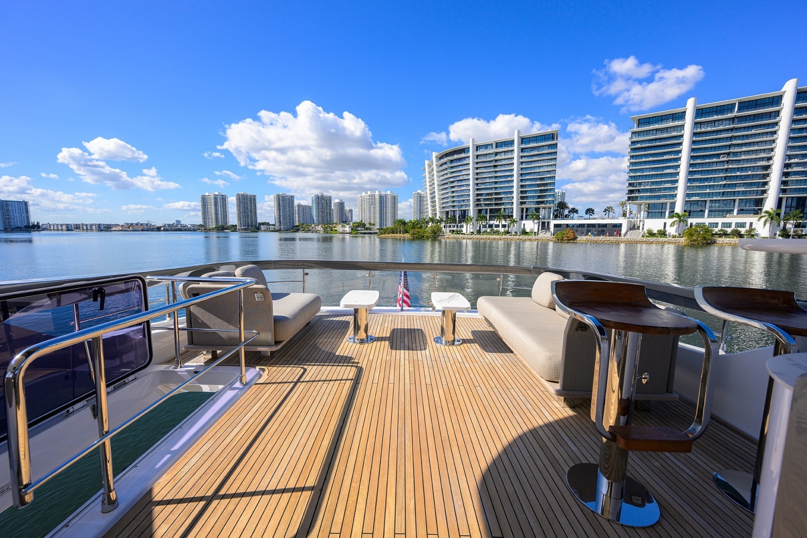 DT78 78ft Azimut Yacht For Sale