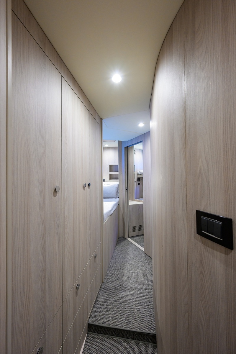 DT78 78ft Azimut Yacht For Sale