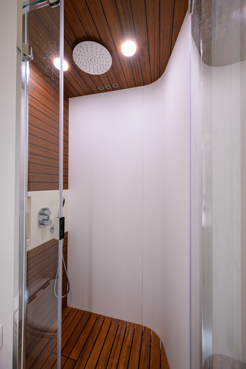 78' 2024 Azimut Fly 78