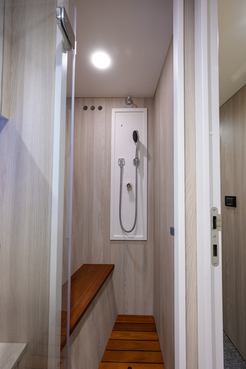 78' 2024 Azimut Fly 78