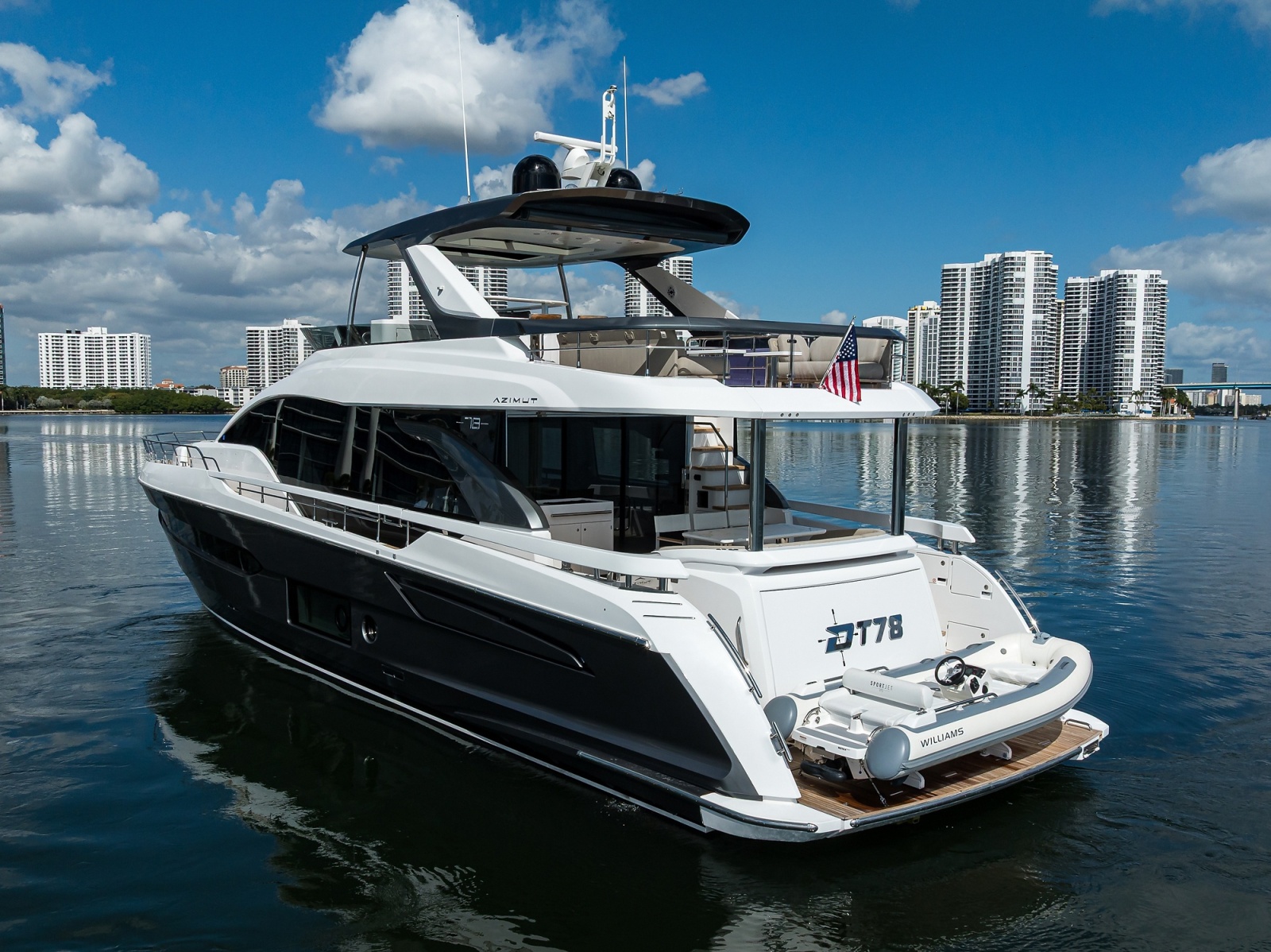 78' 2024 Azimut Fly 78