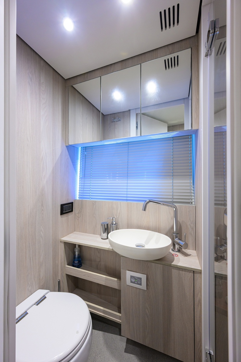 78' 2024 Azimut Fly 78