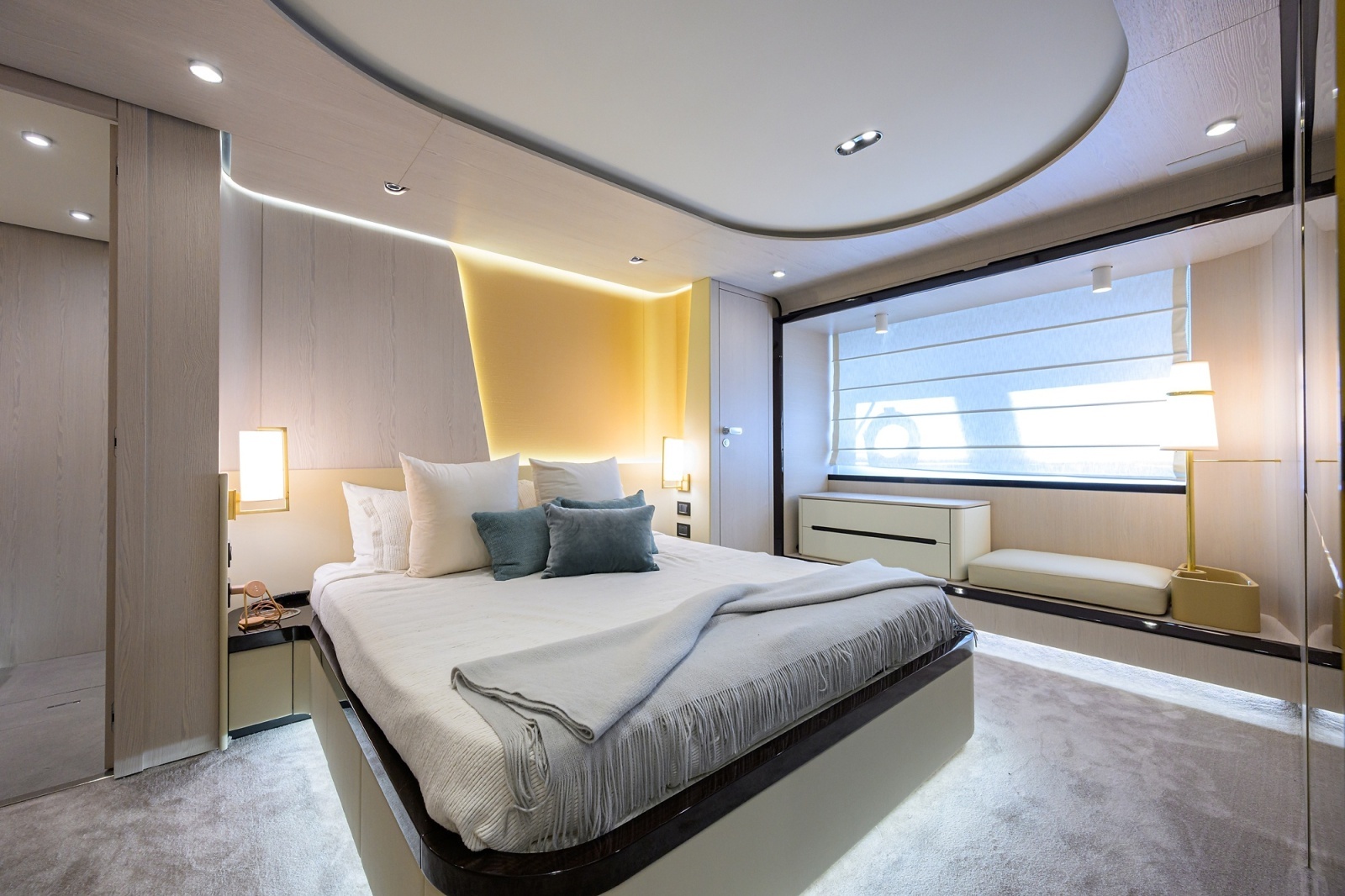 DT78 78ft Azimut Yacht For Sale