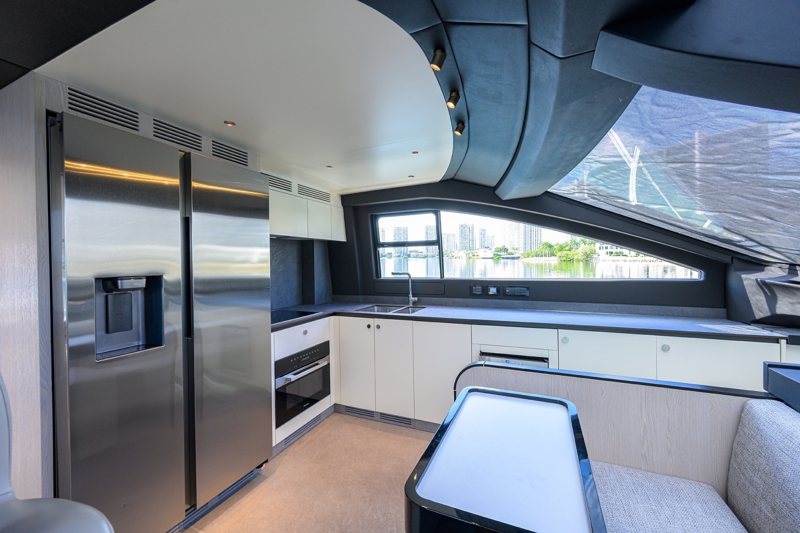 DT78 78ft Azimut Yacht For Sale