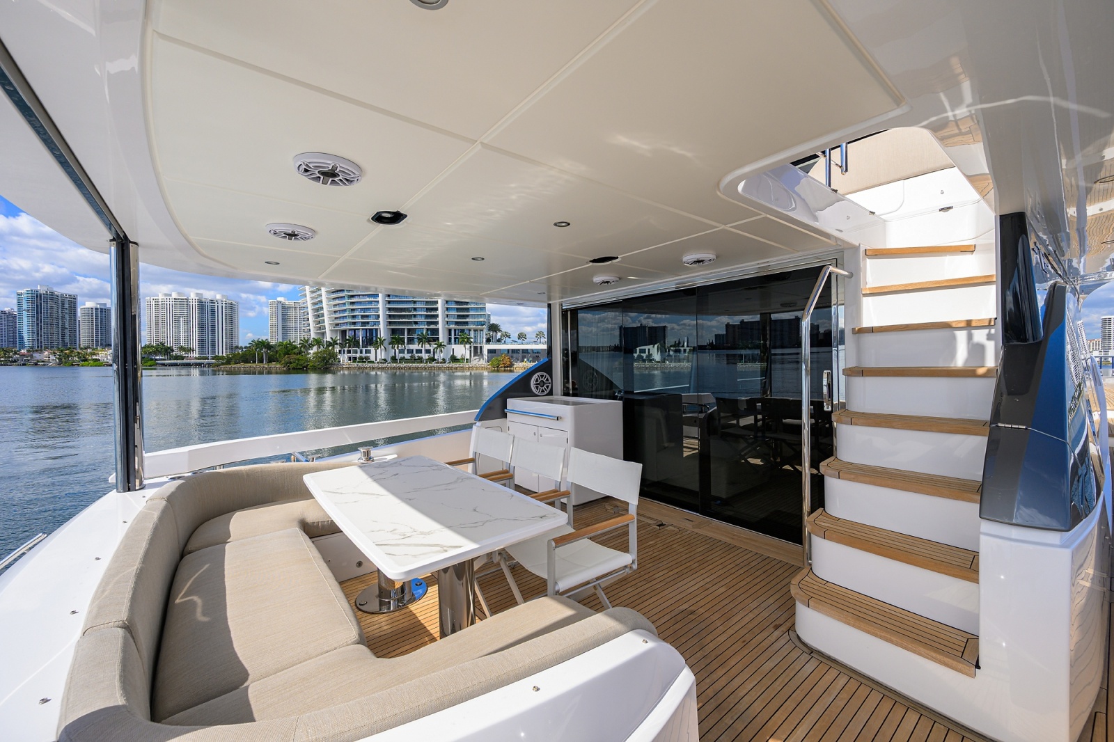 78' 2024 Azimut Fly 78