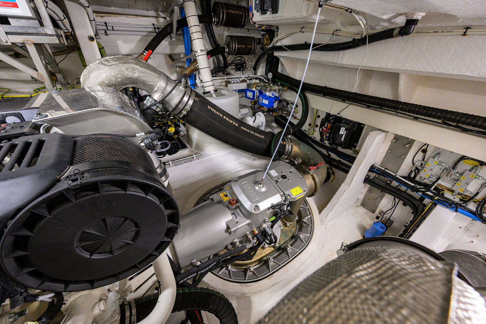 78' 2024 Azimut Fly 78