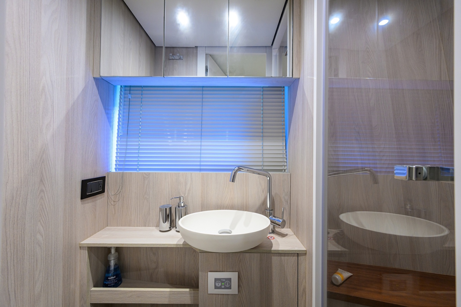 78' 2024 Azimut Fly 78