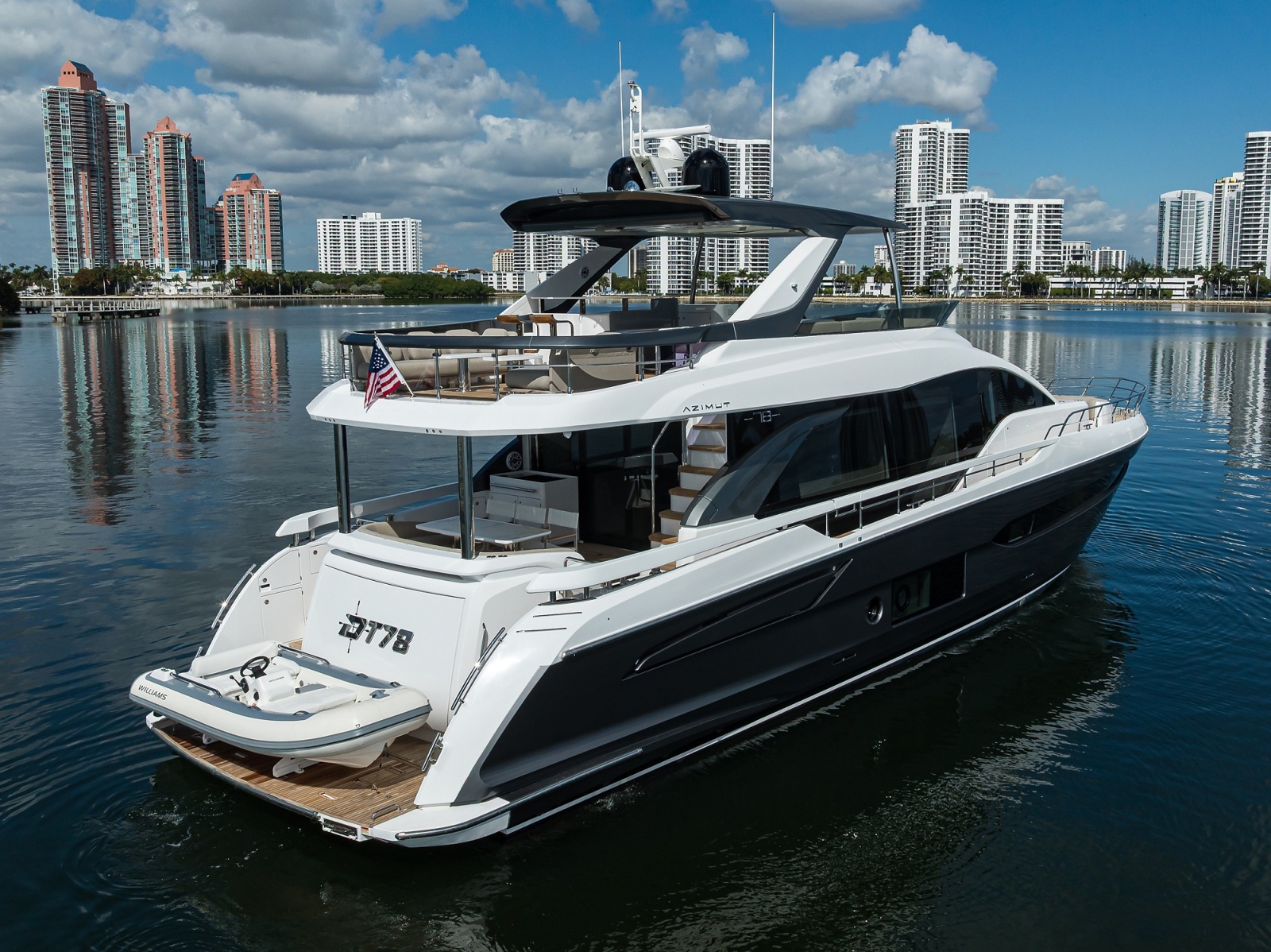 78' 2024 Azimut Fly 78