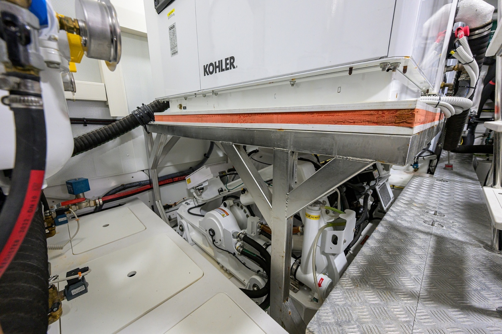 DT78 78ft Azimut Yacht For Sale