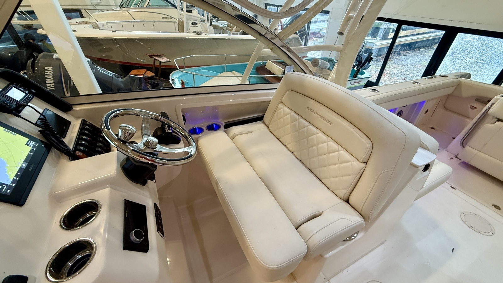 Suits ME 28ft Grady White Yacht For Sale