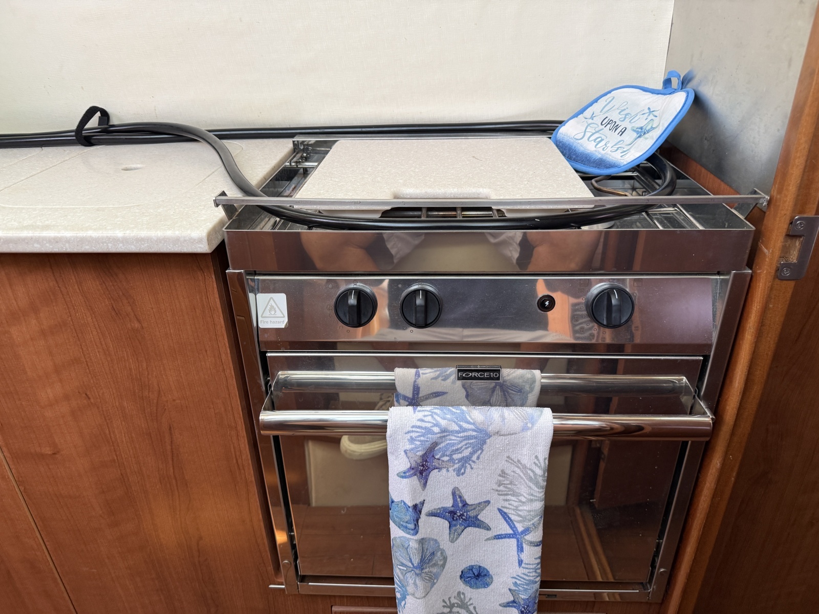 SIRENIA  35ft Gemini Yacht For Sale