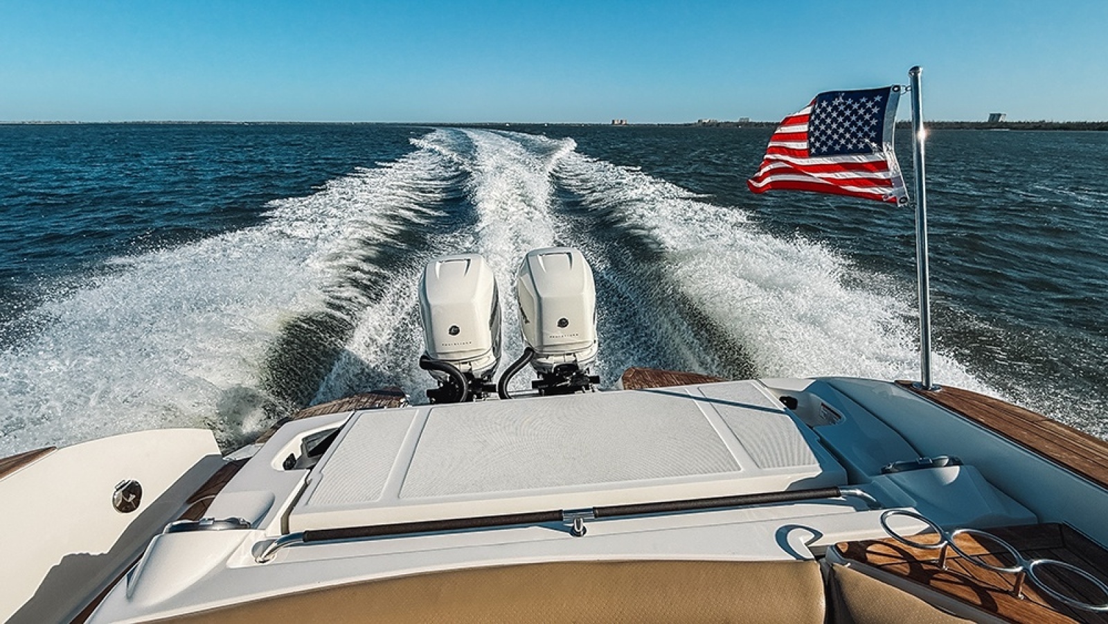 Transom aft facing lounger folded