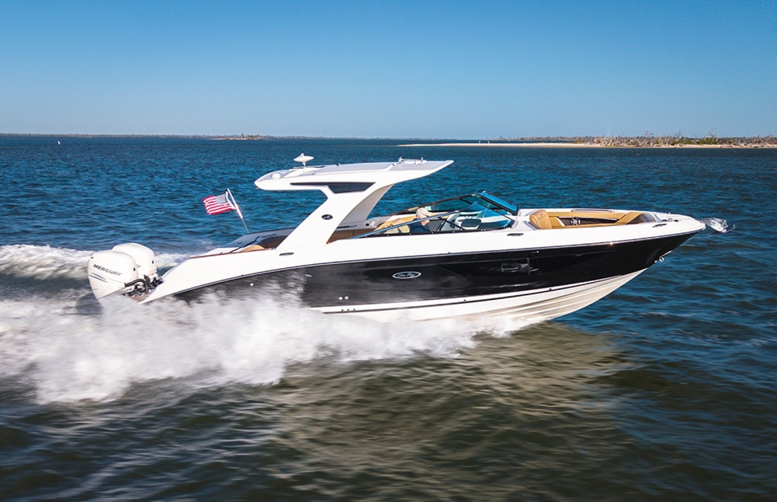 35' 2023 Sea Ray SLX 350 Outboard