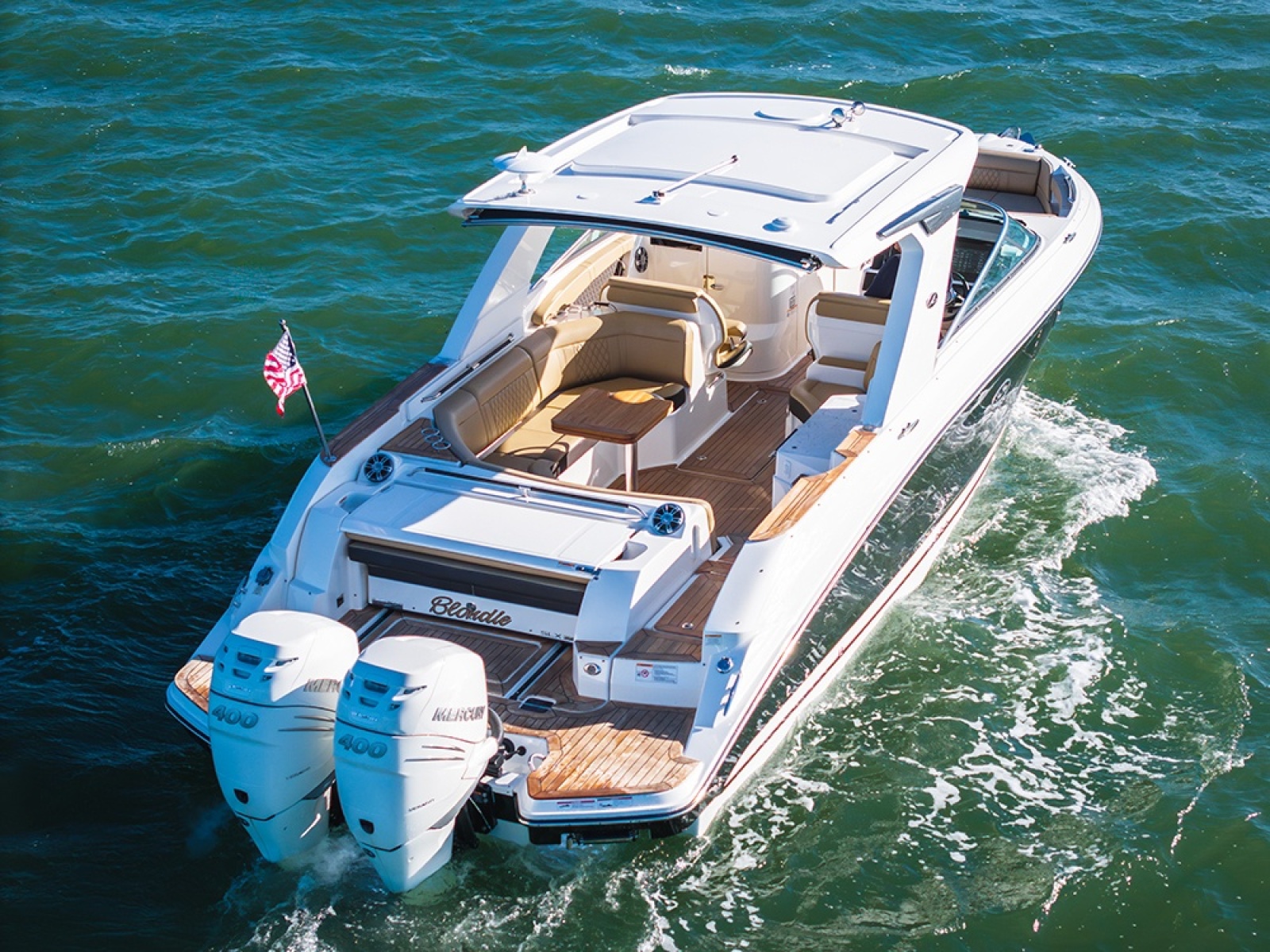 35' 2023 Sea Ray SLX 350 Outboard