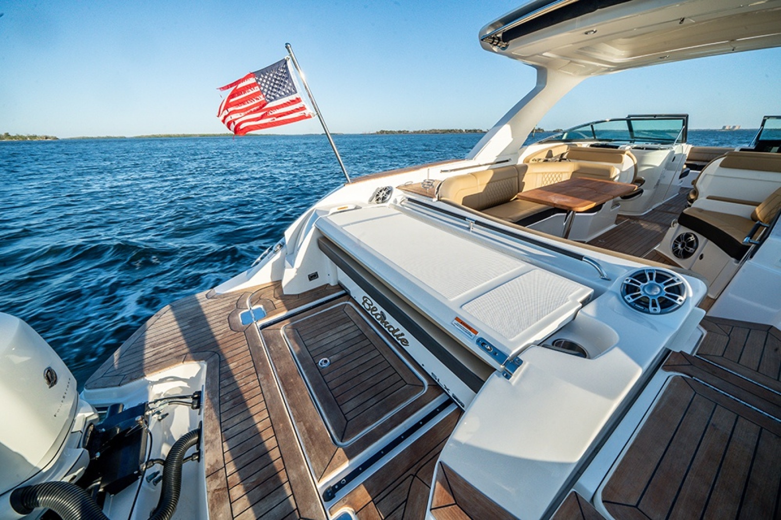 35' 2023 Sea Ray SLX 350 Outboard