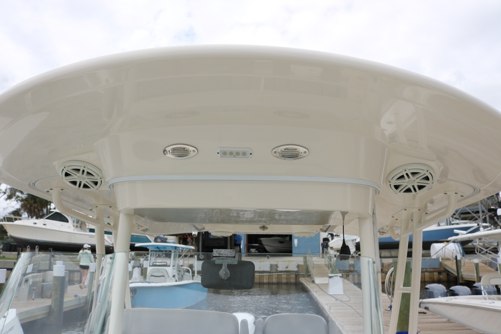 ANAM CARA 31ft Pursuit Yacht For Sale