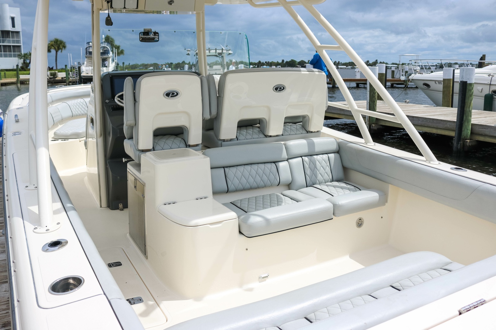 ANAM CARA 31ft Pursuit Yacht For Sale