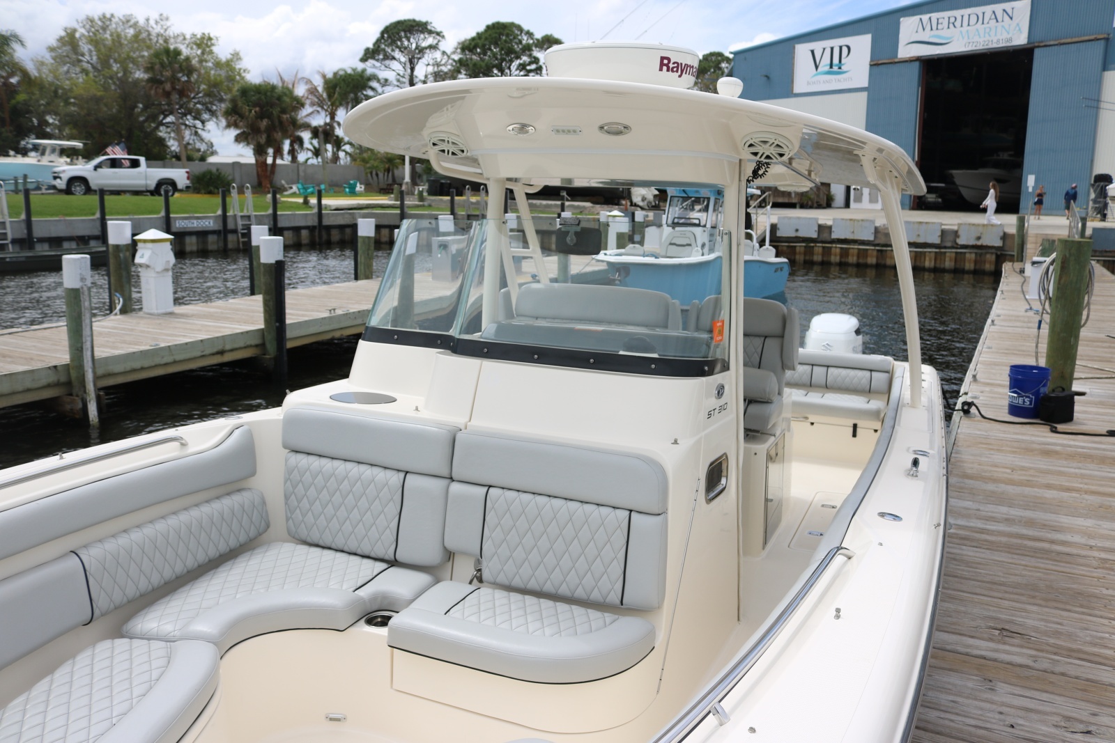 ANAM CARA 31ft Pursuit Yacht For Sale