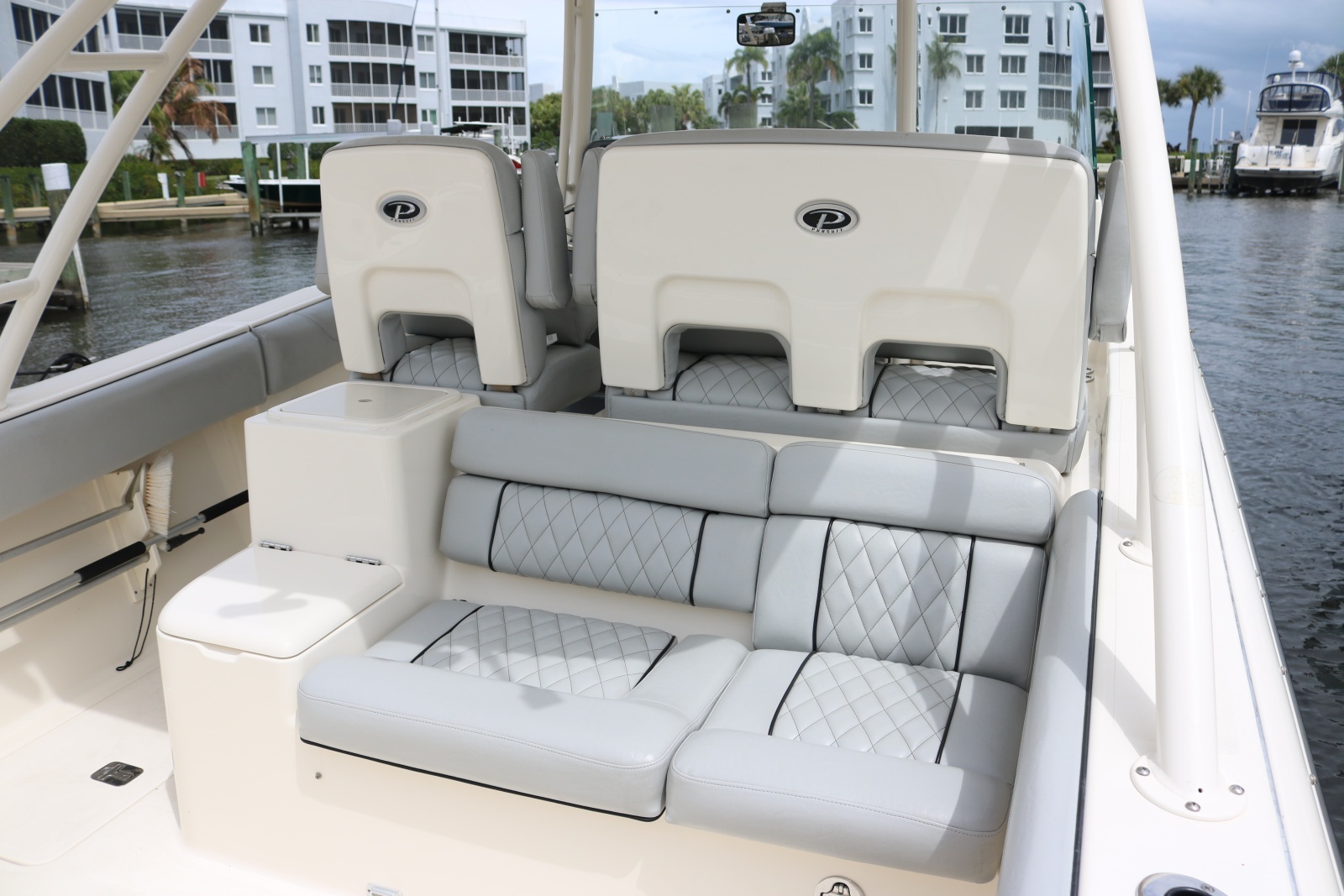 ANAM CARA 31ft Pursuit Yacht For Sale