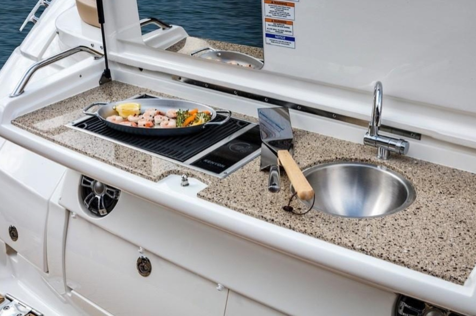 35' 2019 Sea Ray Sundancer 350 Coupe